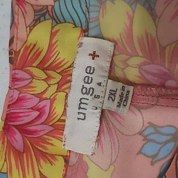 💥3for$12💥 Umgee Colorful Flora Semi Sheer Blouse size 2X - Picture 3 of 7